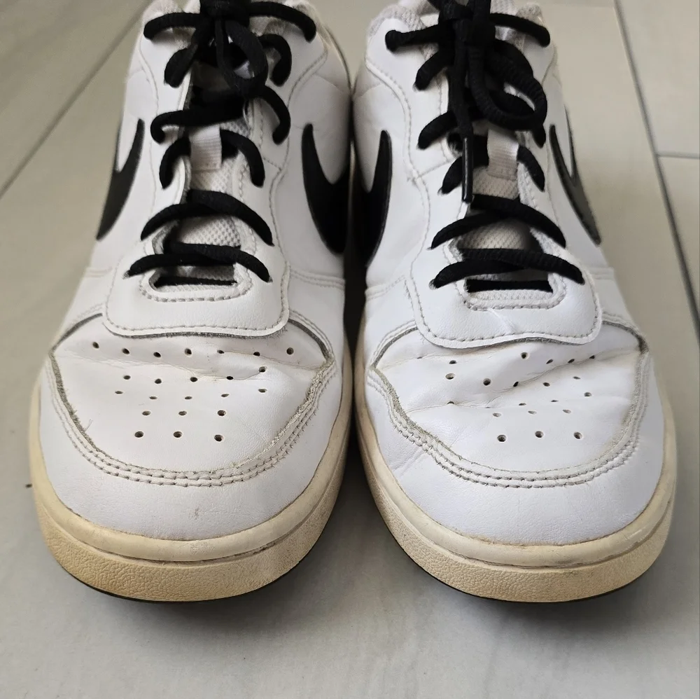 Nike Court Borough Size 6.5Y White Black Casual Sneakers